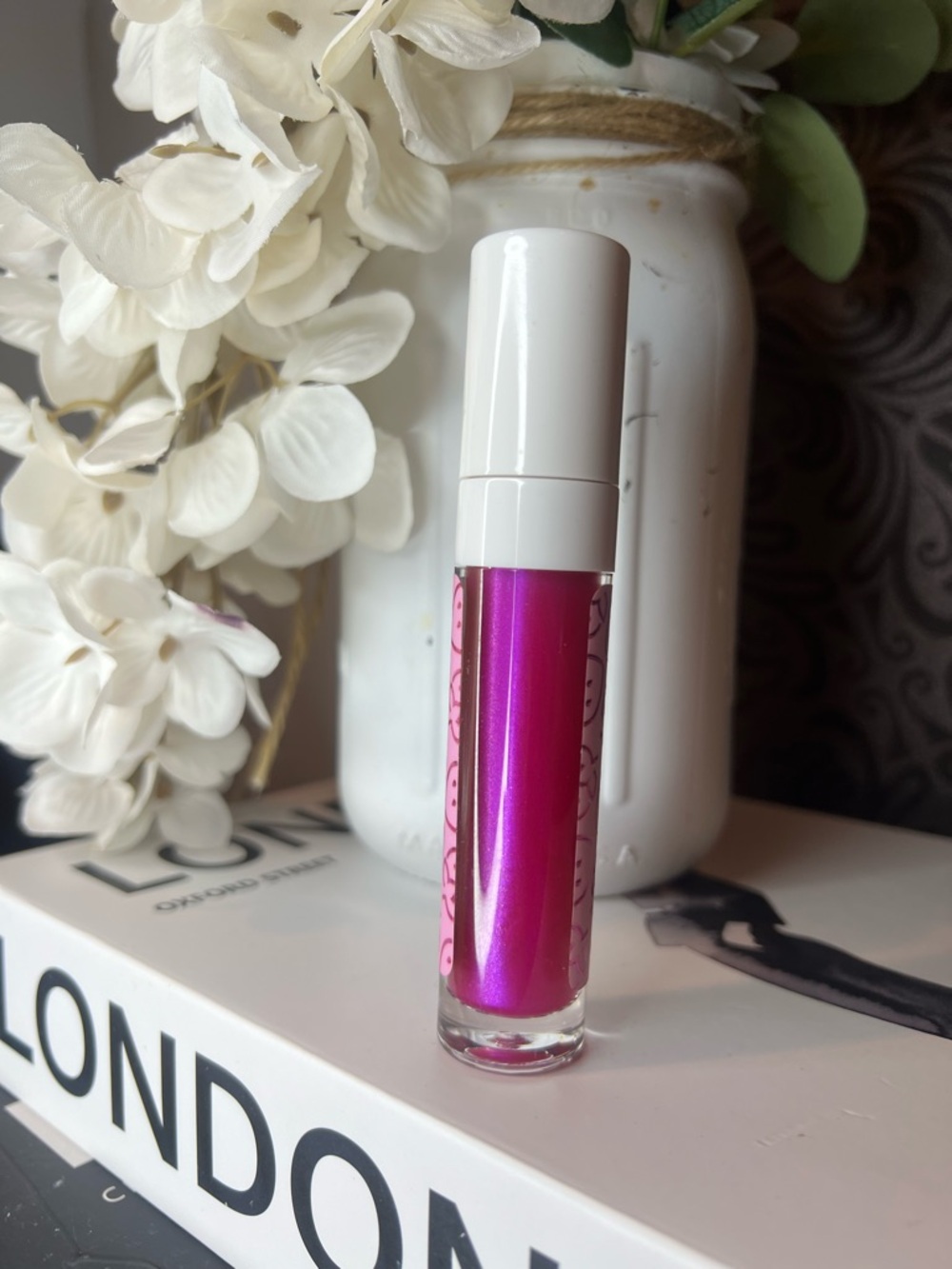 Aminnah Sugared Strawberry Lip Gloss - Picture 2 of 3